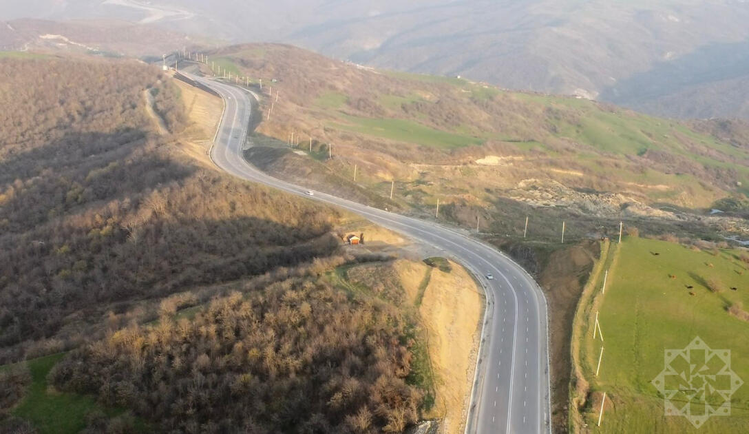 На дороге Муганлы-Исмаиллы произошел очередной оползень