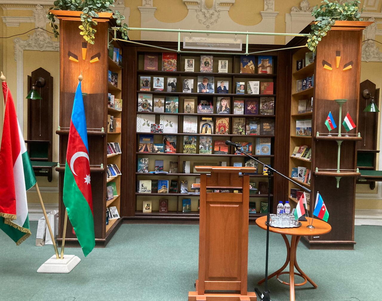 Macarıstanın Xarici Dillər Ədəbiyyatı Muzeyində Azərbaycan guşəsi yaradılıb