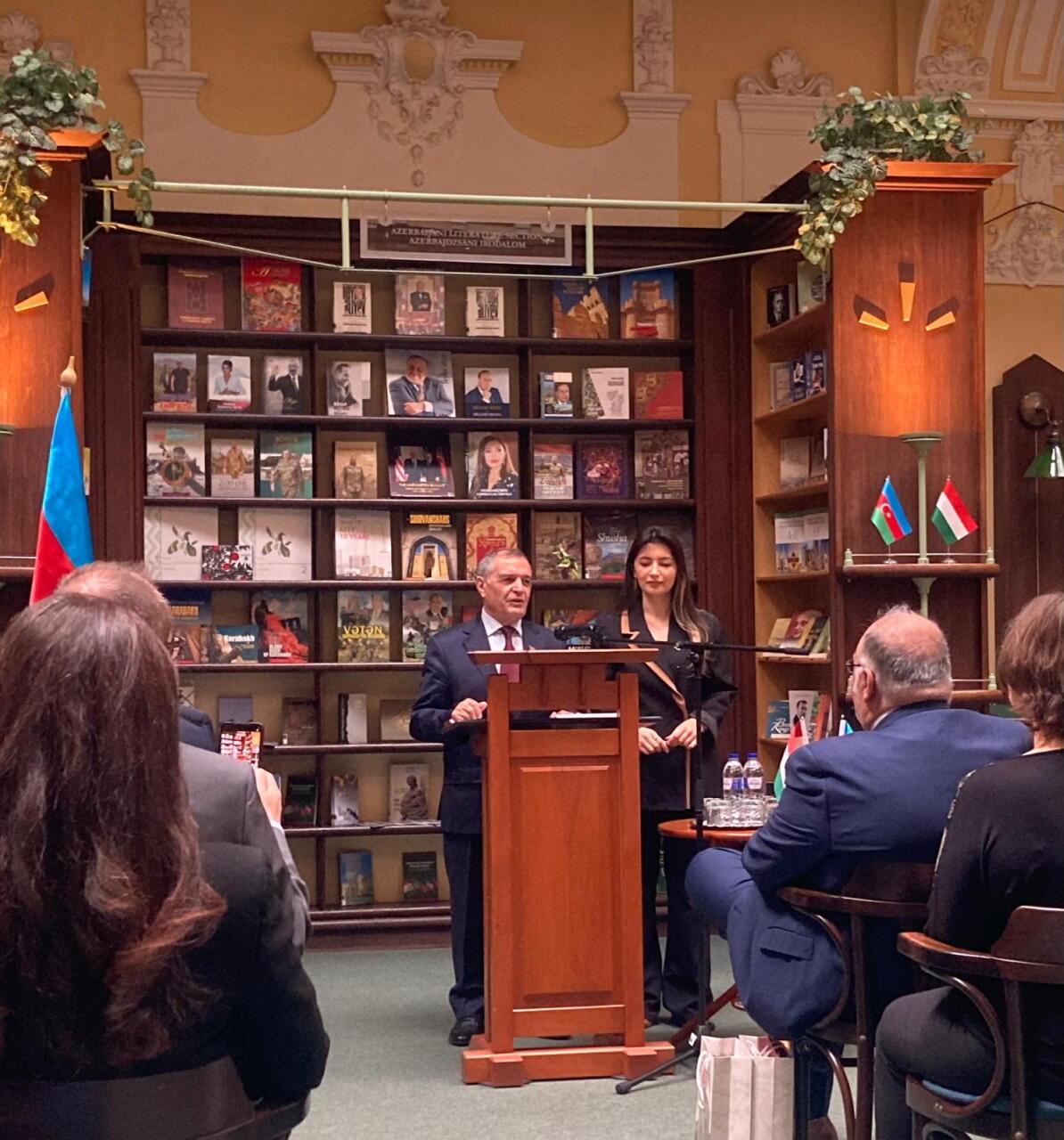 Macarıstanın Xarici Dillər Ədəbiyyatı Muzeyində Azərbaycan guşəsi yaradılıb