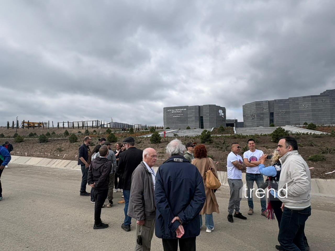 Международные путешественники посетили мемориал Ходжалинского геноцида