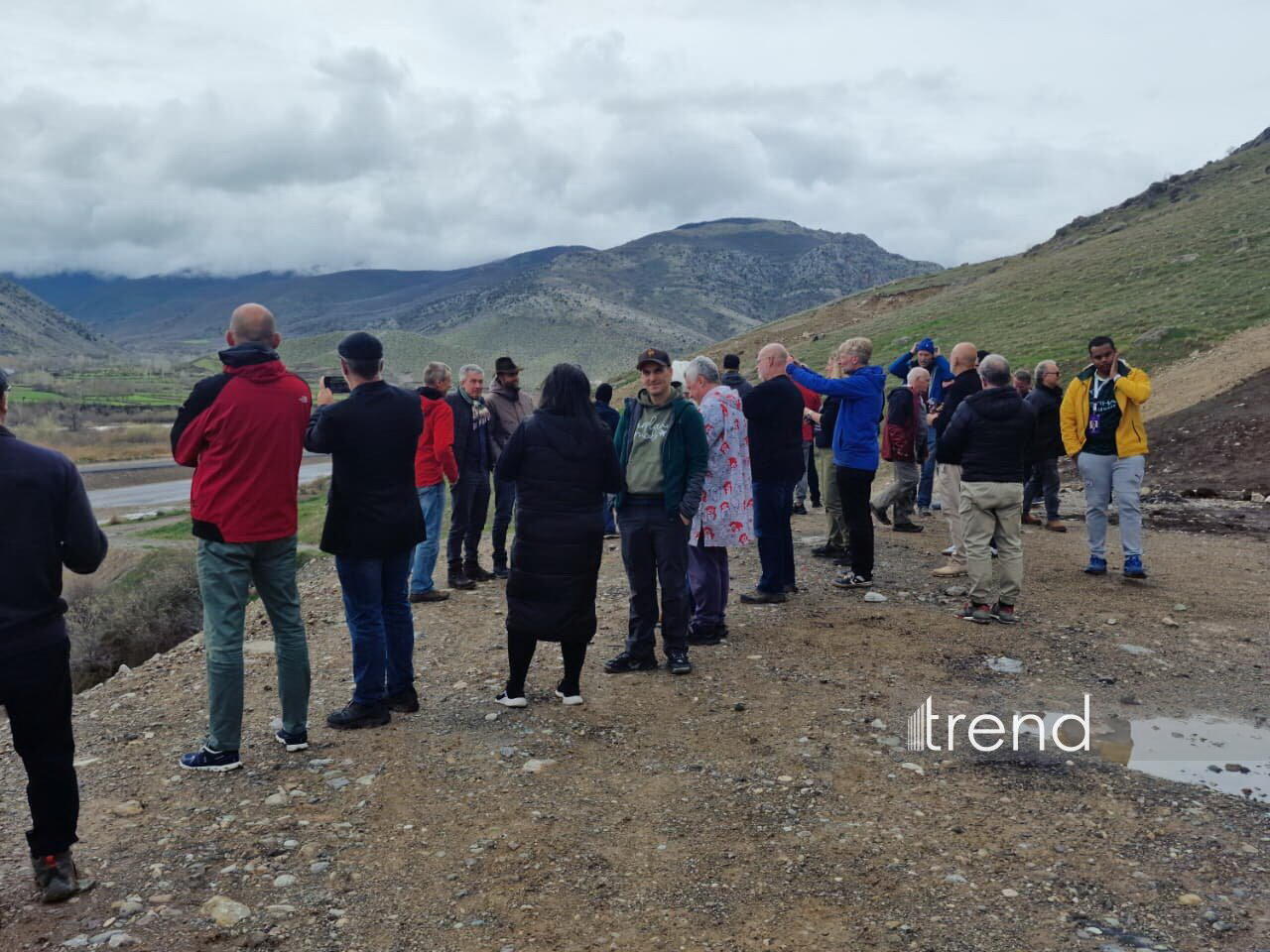 Международные путешественники ознакомились с работами на автомобильной и железной дороге Горадиз-Агбенд
