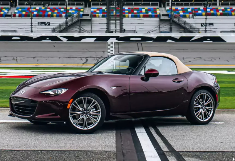 Mazda раскрыла подробности о новом поколении родстера MX-5