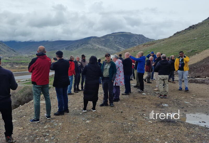 Dünya səyyahları Horadiz-Ağbənd avtomobil və dəmir yolunda görülən işlərlə tanış olublar