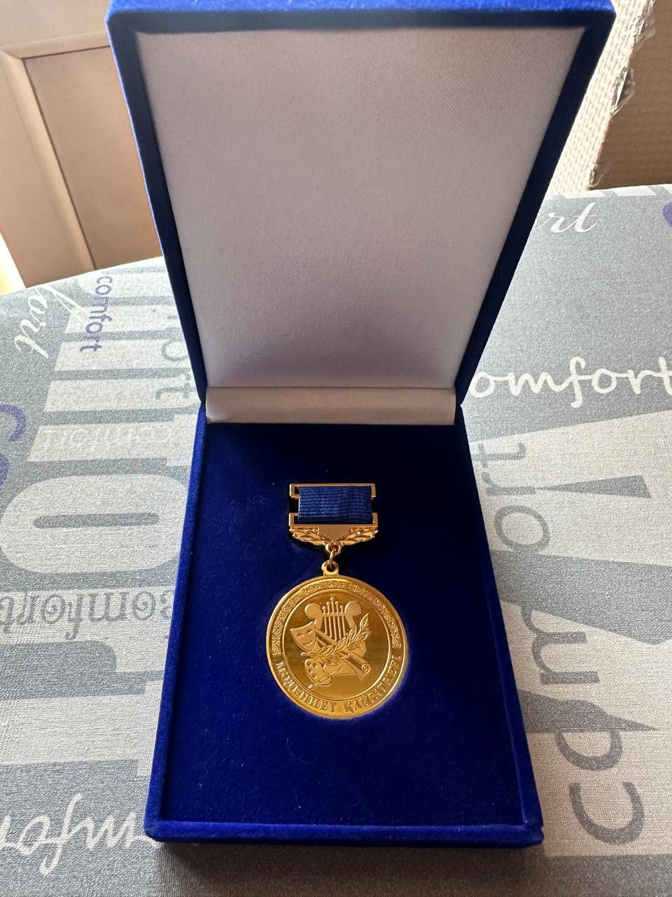 Тарана Мурадова награждена почетным званием и медалью Евразийского Фонда культуры в Казахстане