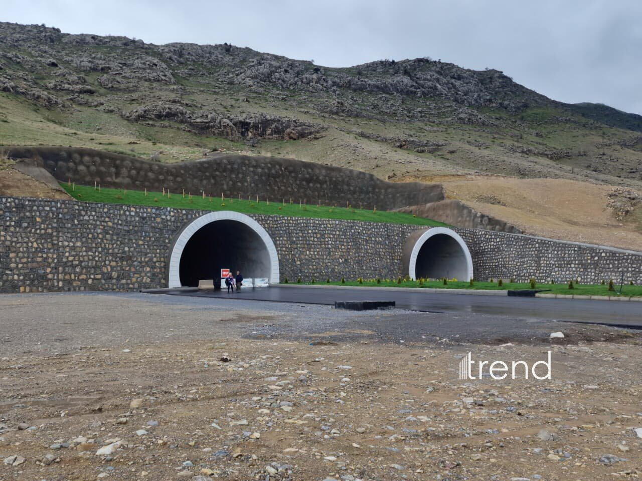 Международные путешественники ознакомились с работами на автомобильной и железной дороге Горадиз-Агбенд