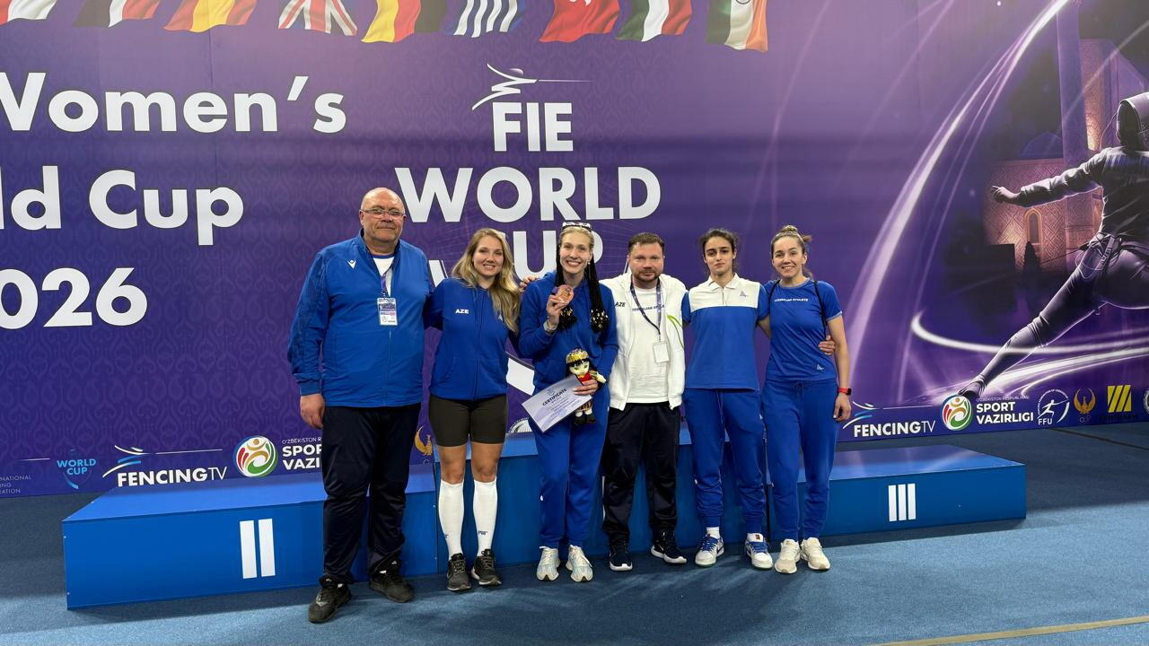 Азербайджанская фехтовальщица завоевала "бронзу" на Кубке мира
