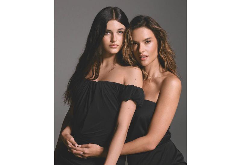 «Ангел» Victoria's Secret показала редкое фото с дочерью