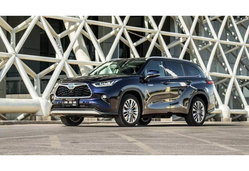 Toyota отзывает авто в Китае