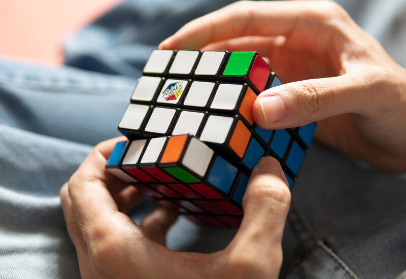 Нейронаука показала особенности мозга опытных спидкуберов