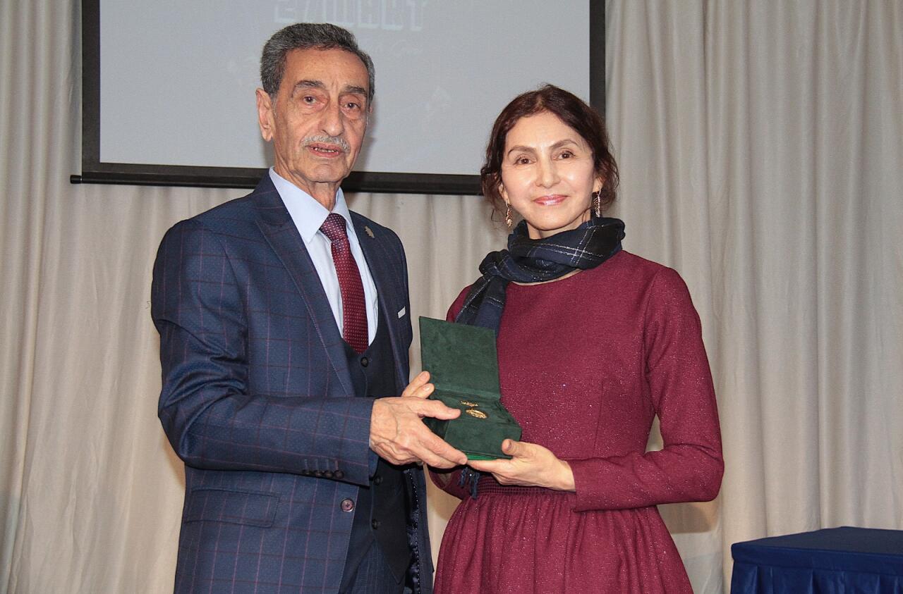 В Баку прошла церемония награждения, приуроченная к Международному дню театра