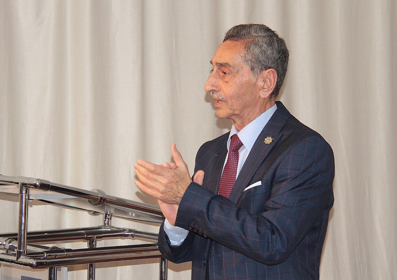 В Баку прошла церемония награждения, приуроченная к Международному дню театра