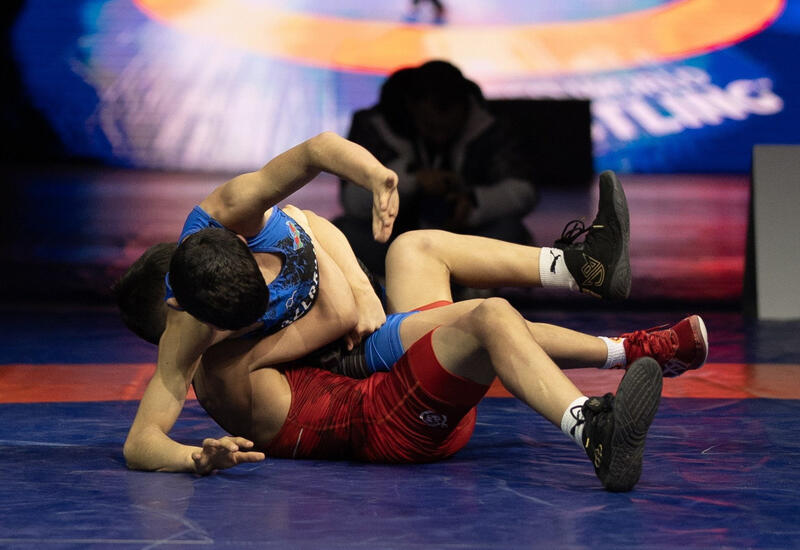 В Гяндже открылись бесплатные тренировки по вольной борьбе