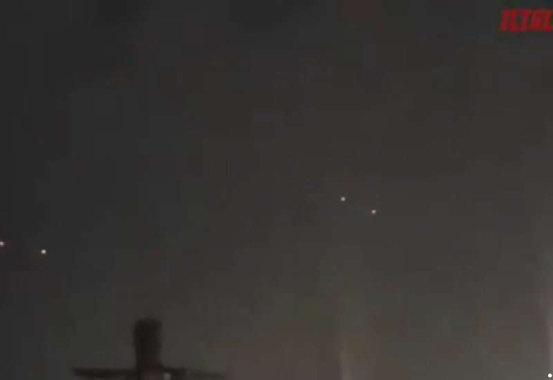 В небе над Финляндией заметили десятки шаров света