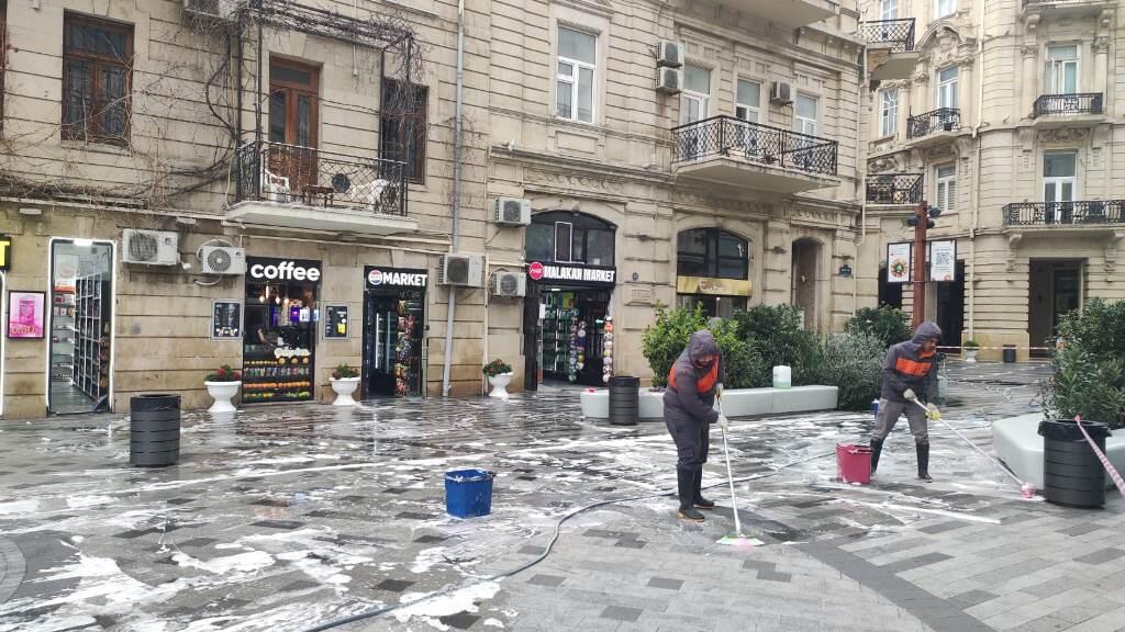 Güclü yağışlardan sonra Bakı “yuyuldu”