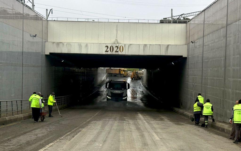 Güclü yağışlardan sonra Bakı “yuyuldu”