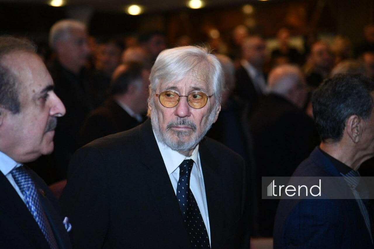 В Баку состоялась церемония прощания с Расимом Балаевым