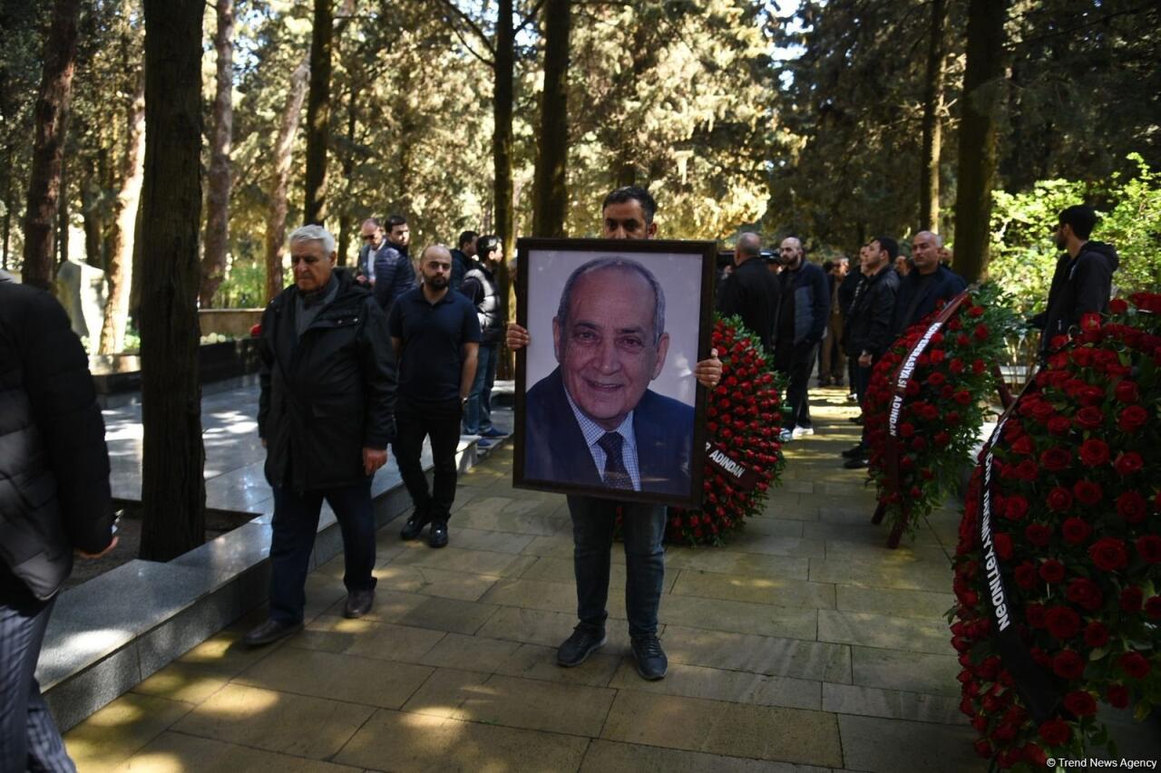 Народный артист Расим Балаев похоронен в I Аллее почетного захоронения