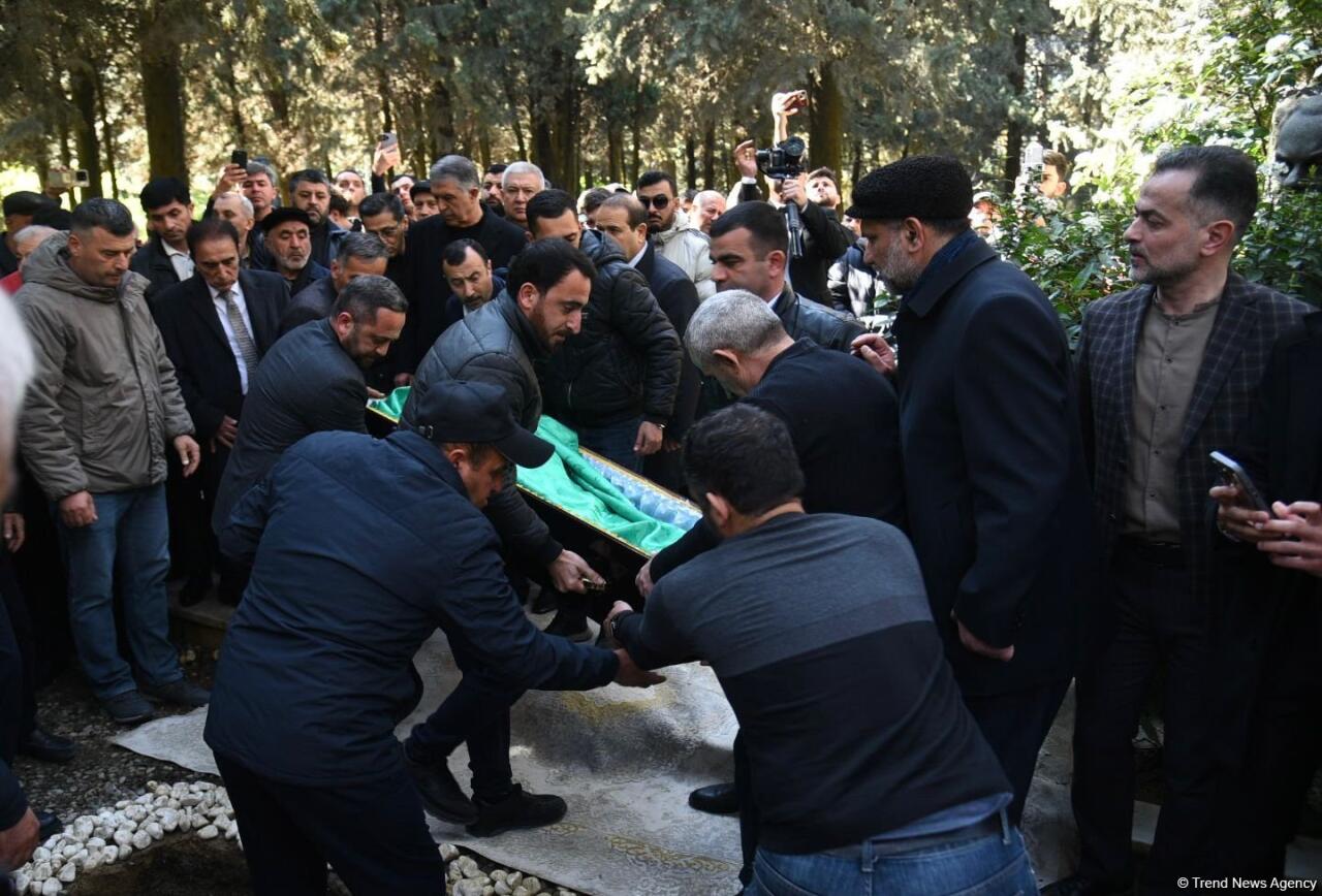 Народный артист Расим Балаев похоронен в I Аллее почетного захоронения