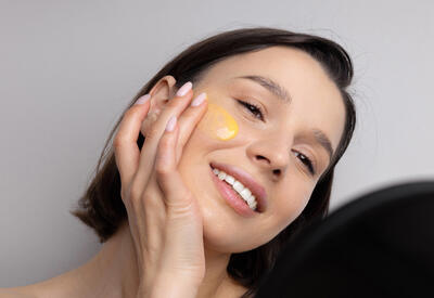 Визажисты рассказали, как подготовить кожу к макияжу