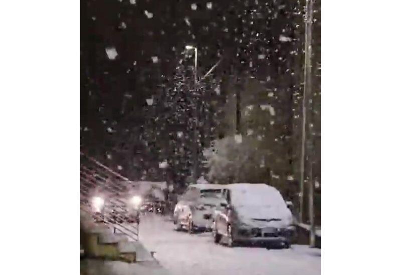 Снегопад накрыл город в Италии