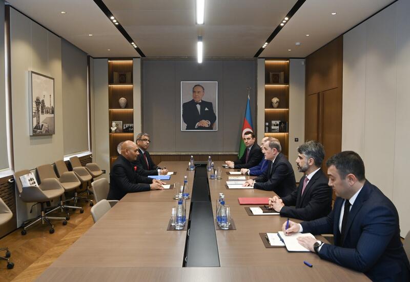 Джейхун Байрамов обсудил с новым послом Индии перспективы развития отношений