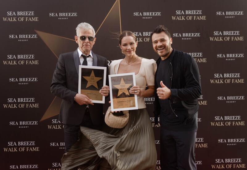 Эмин Агаларов отметил творческий юбилей с Maybe Tomorrow