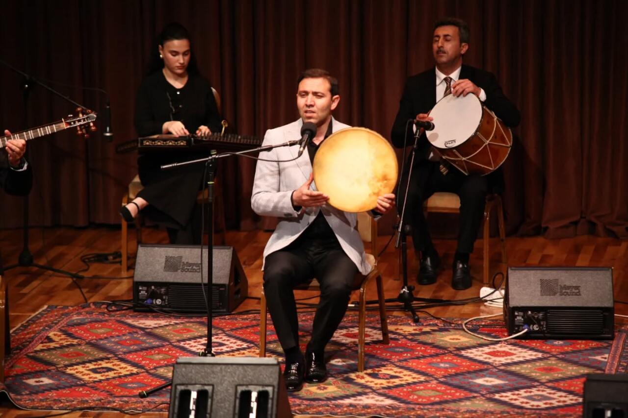 Сакральная музыка души: О чем молчит и поет мугам