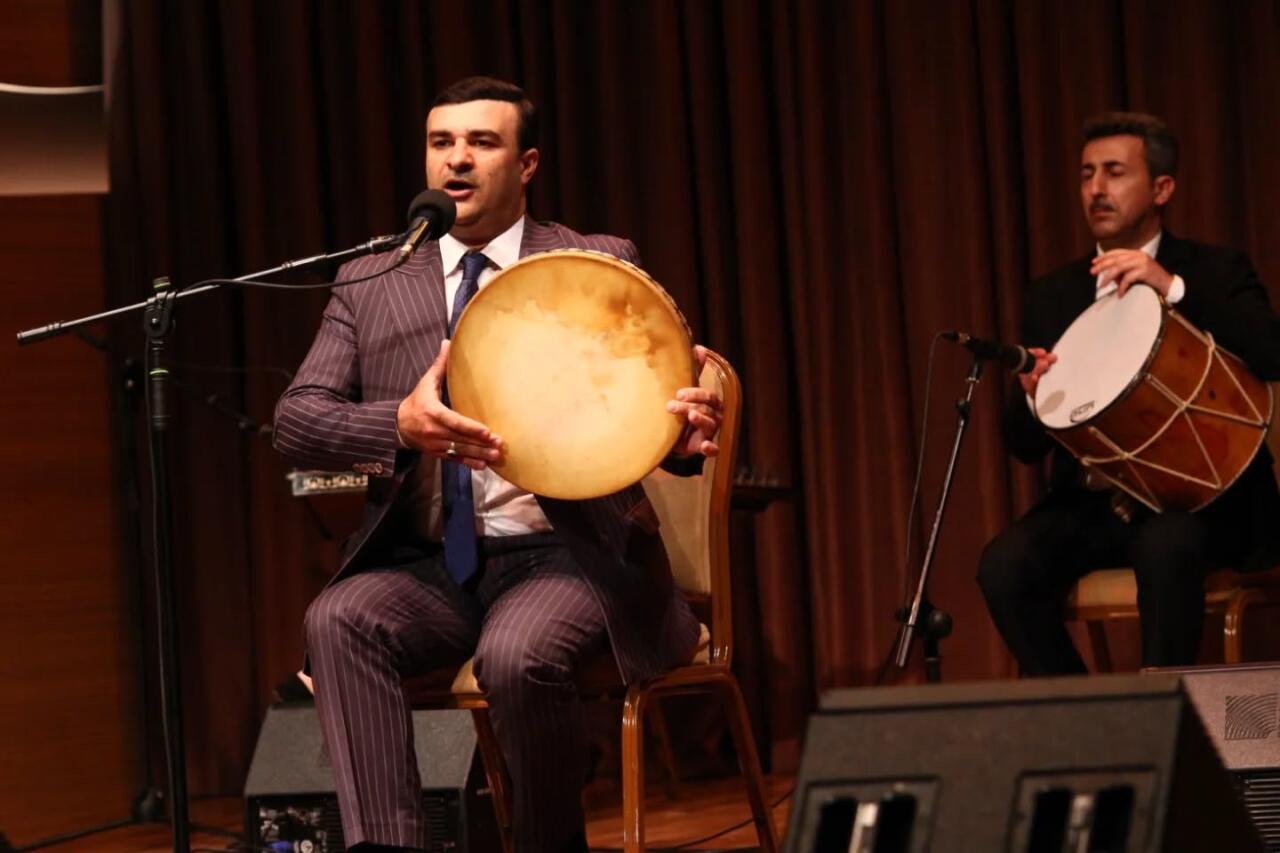 Сакральная музыка души: О чем молчит и поет мугам