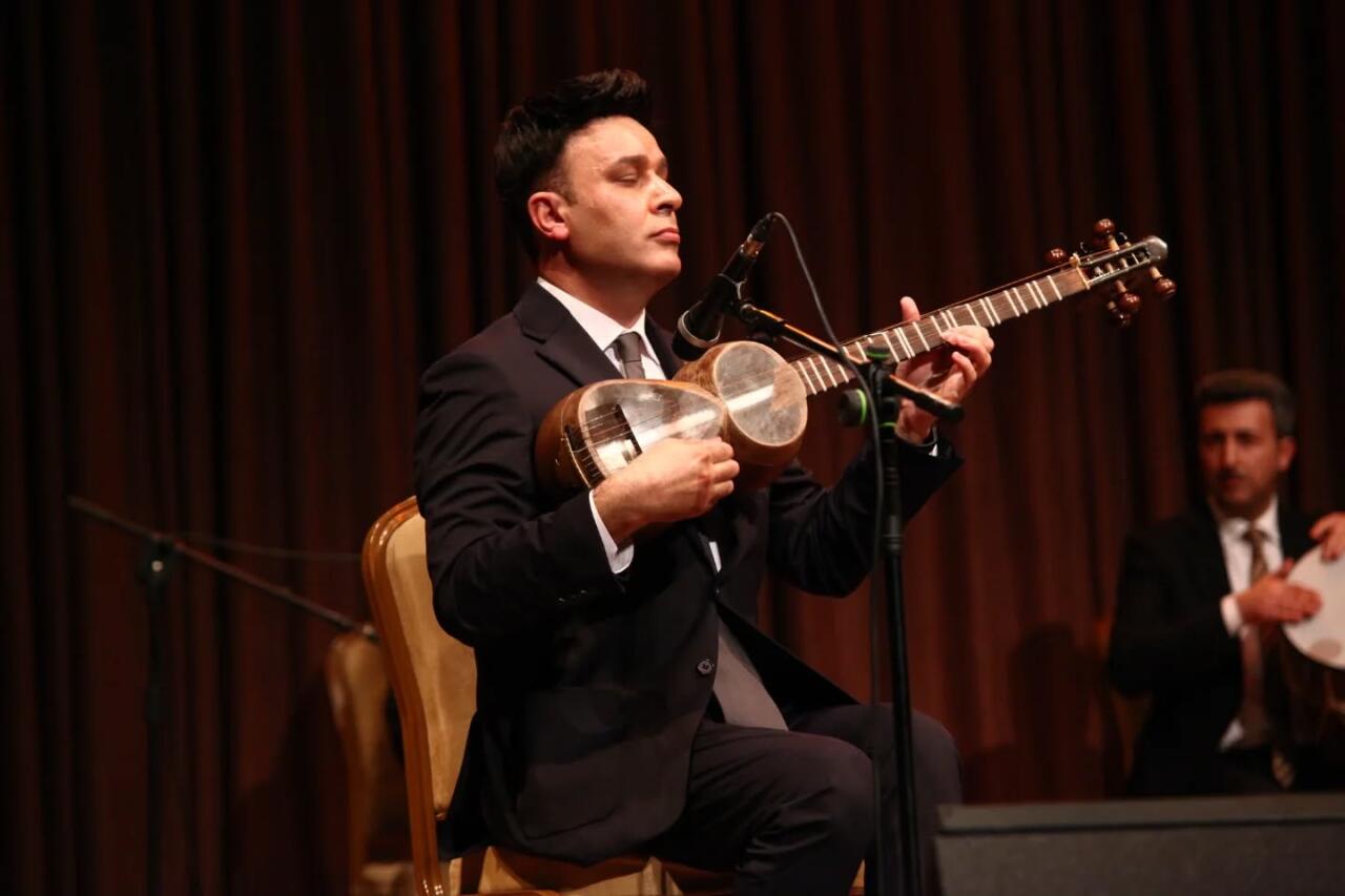 Сакральная музыка души: О чем молчит и поет мугам