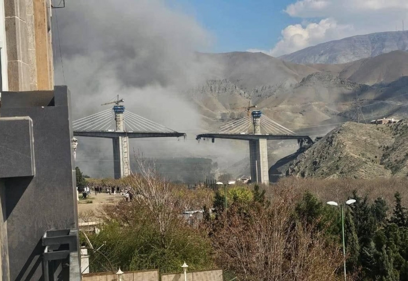 Израиль и США уничтожили мост в Иране