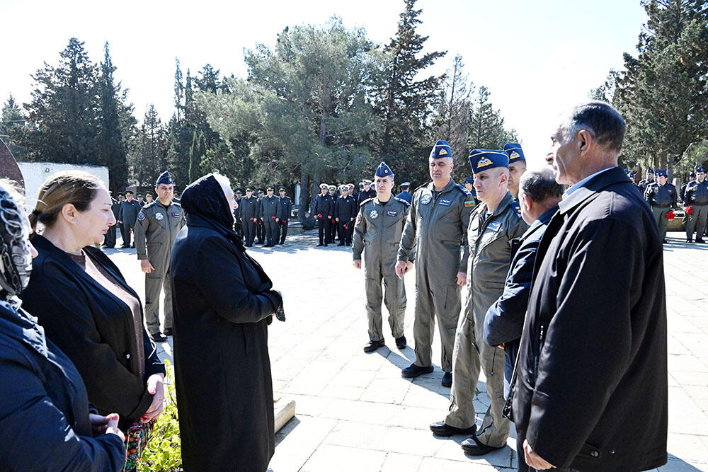 Почтена память пилотов-шехидов Апрельских боев