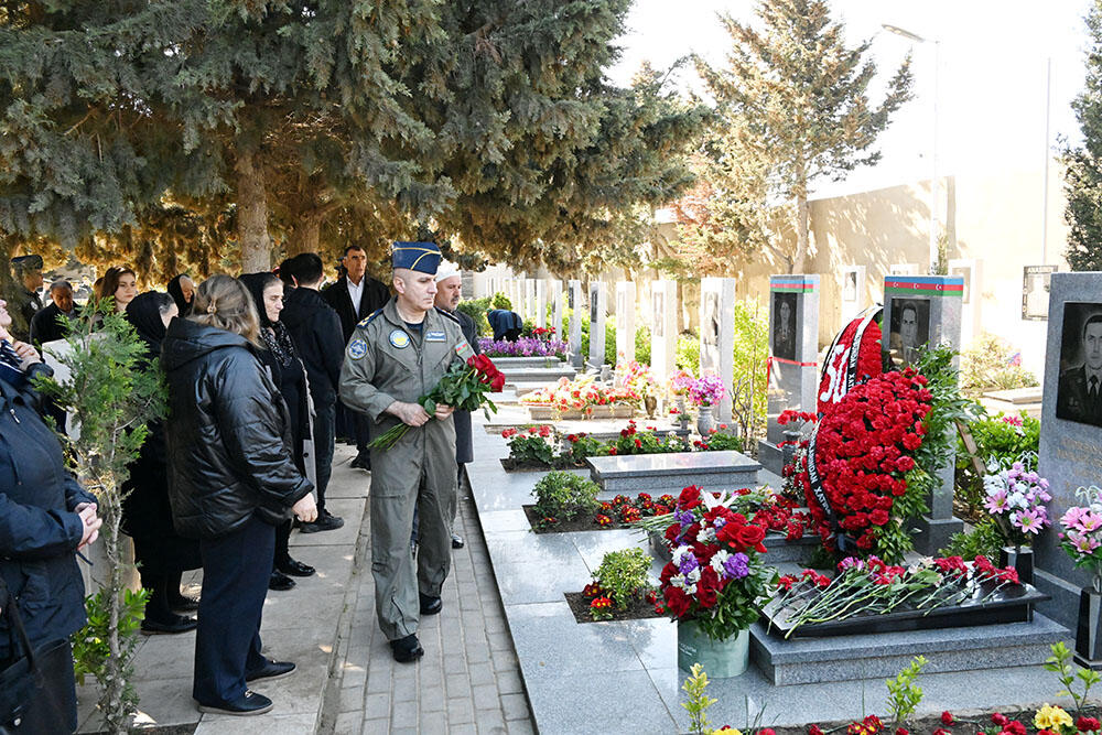 Почтена память пилотов-шехидов Апрельских боев