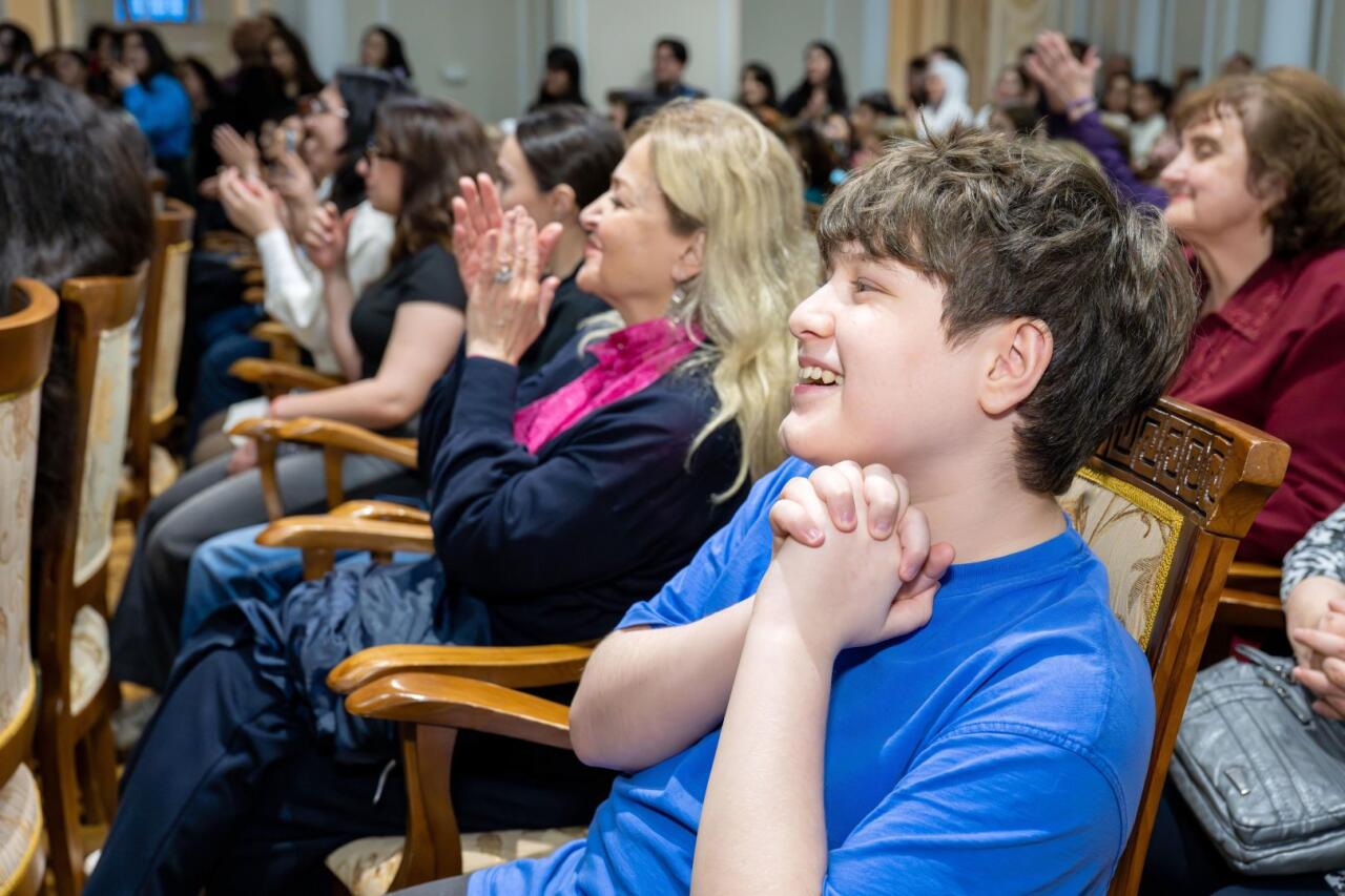 В Баку показали классику с тонким чувством юмора