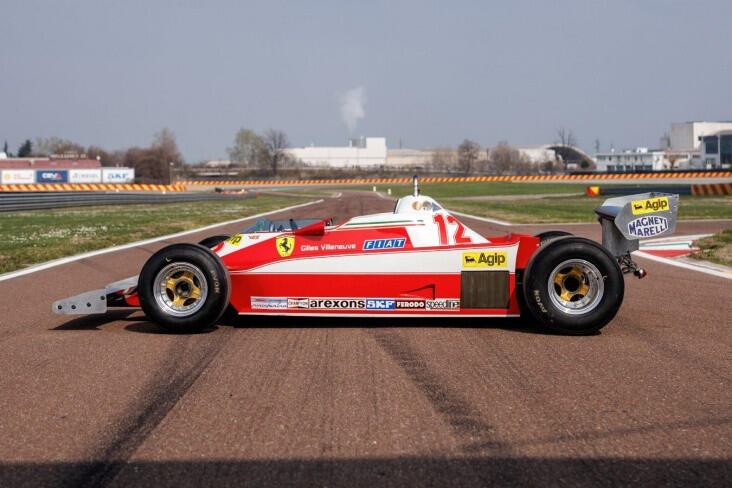 На аукцион выставлен болид Ф-1, на котором выступал Жиль Вильнев