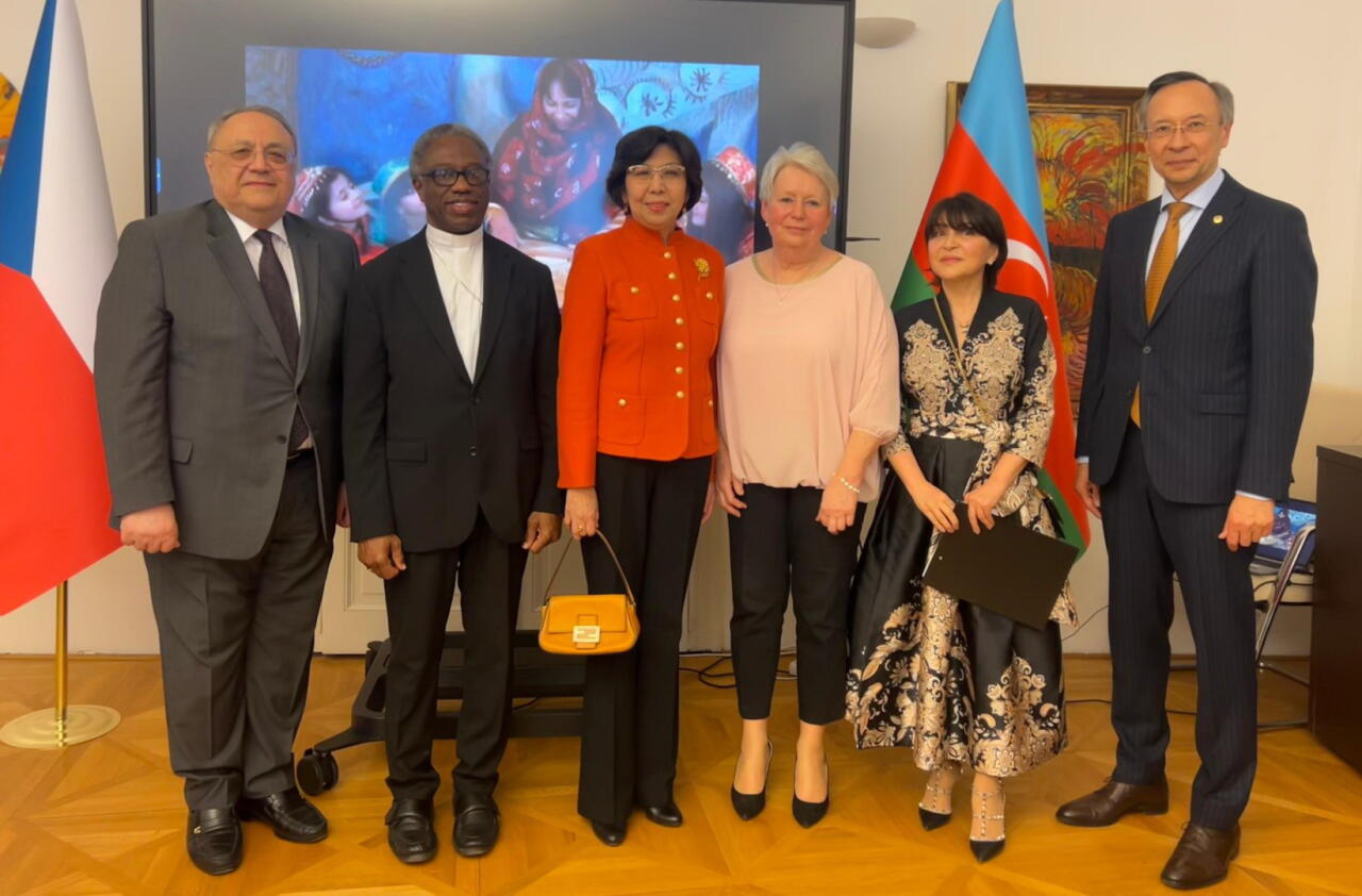 Азербайджан и Чехия соединили Новруз и Пасху в арт-проекте "Четыре элемента Матери-природы"