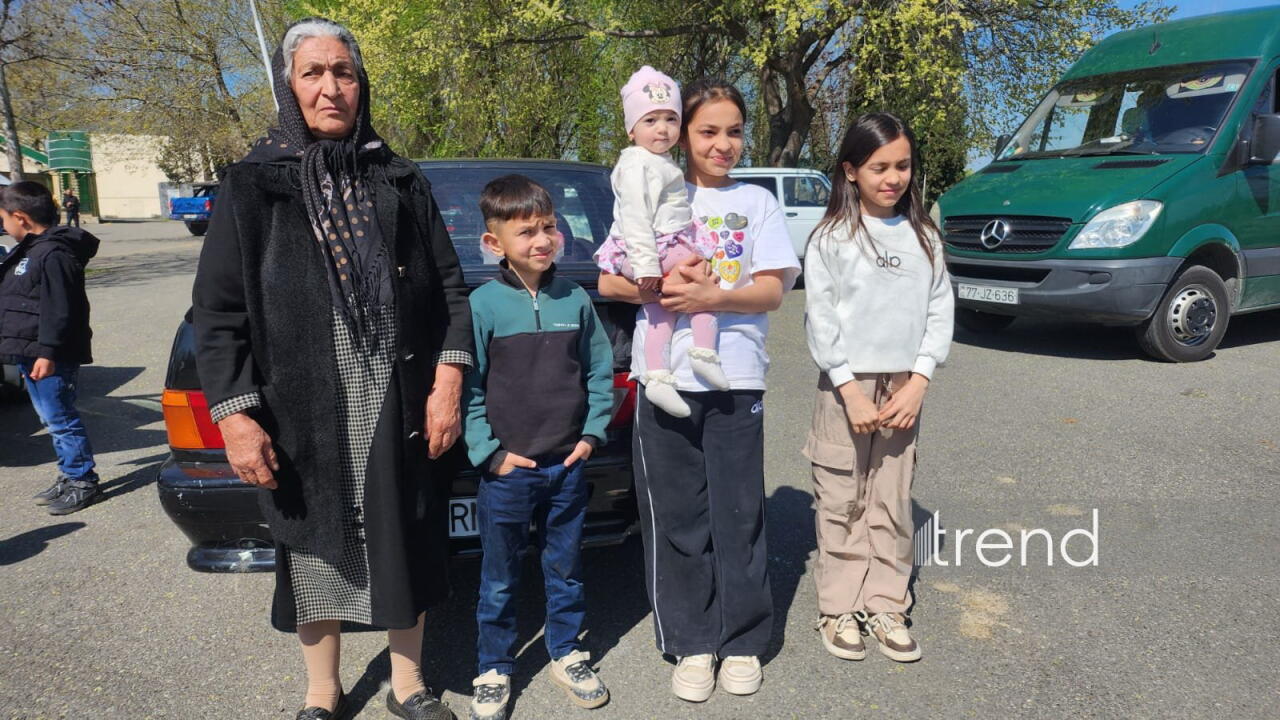 Очередная группа бывших вынужденных переселенцев отправлена в Кяльбаджар