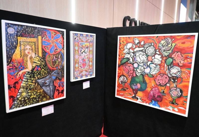 В Стамбуле открылась выставка азербайджанских художниц