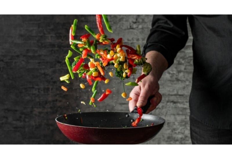 Как объединить жарку и тушение овощей: