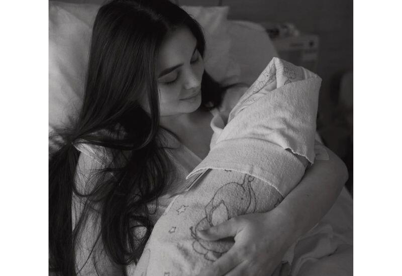 Аида Алиева стала матерью во второй раз