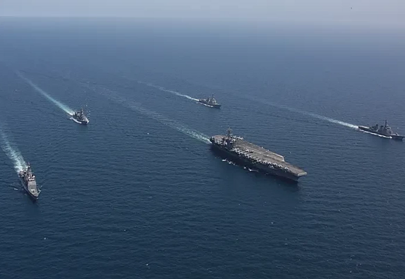 КСИР ударил по авианосной группе США