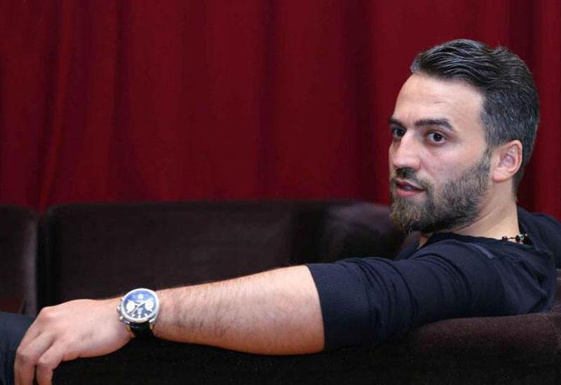 "10 yaşımda metronun qabağında qələm satırdım"