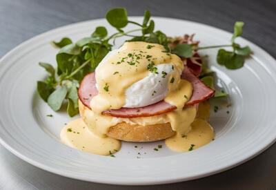 Легкий способ готовить яйца Бенедикт дома