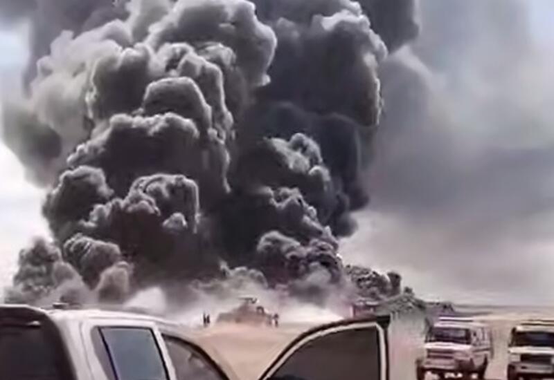 В ОАЭ горят нефтяные месторождения после атаки дронами