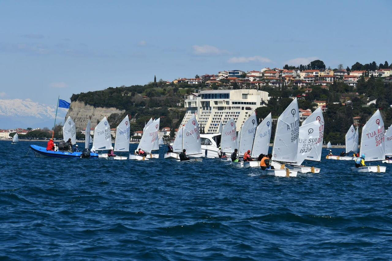 Азербайджанские яхтсмены продолжают выступление на регате в Словении