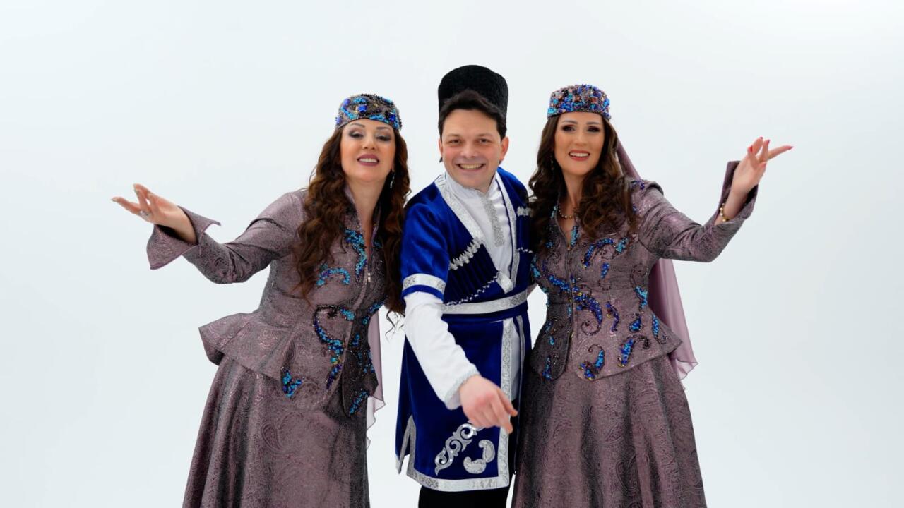 Весеннее настроение азербайджанских мастеров – впервые написаны слова на народный танец "Сулеймани"