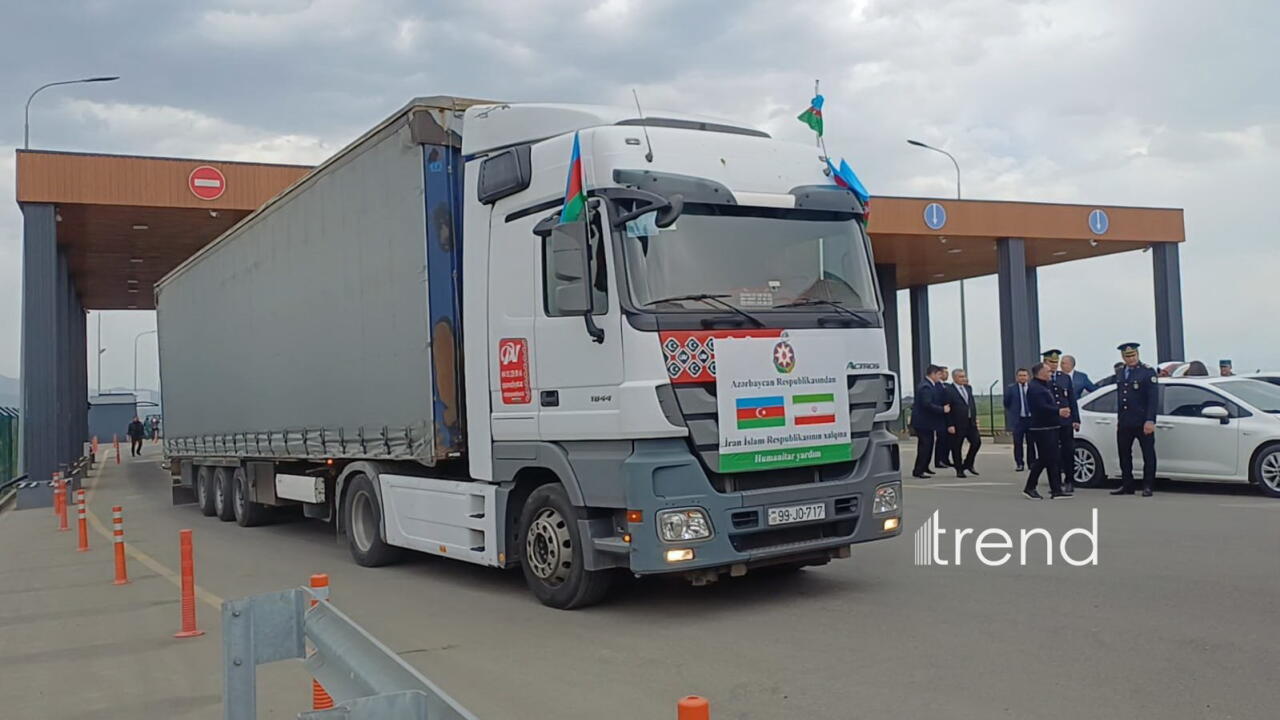 Növbəti humanitar yardımı daşıyan avtomobillər İran ərazisinə keçib