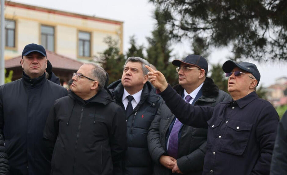 Кямаледдин Гейдаров ознакомился с ситуацией на участке оползня в Бадамдаре