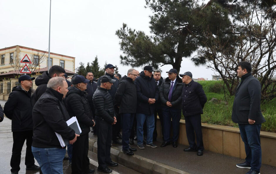 Кямаледдин Гейдаров ознакомился с ситуацией на участке оползня в Бадамдаре