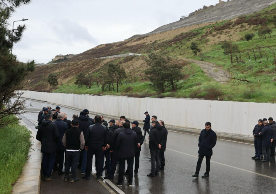 Кямаледдин Гейдаров ознакомился с ситуацией на участке оползня в Бадамдаре