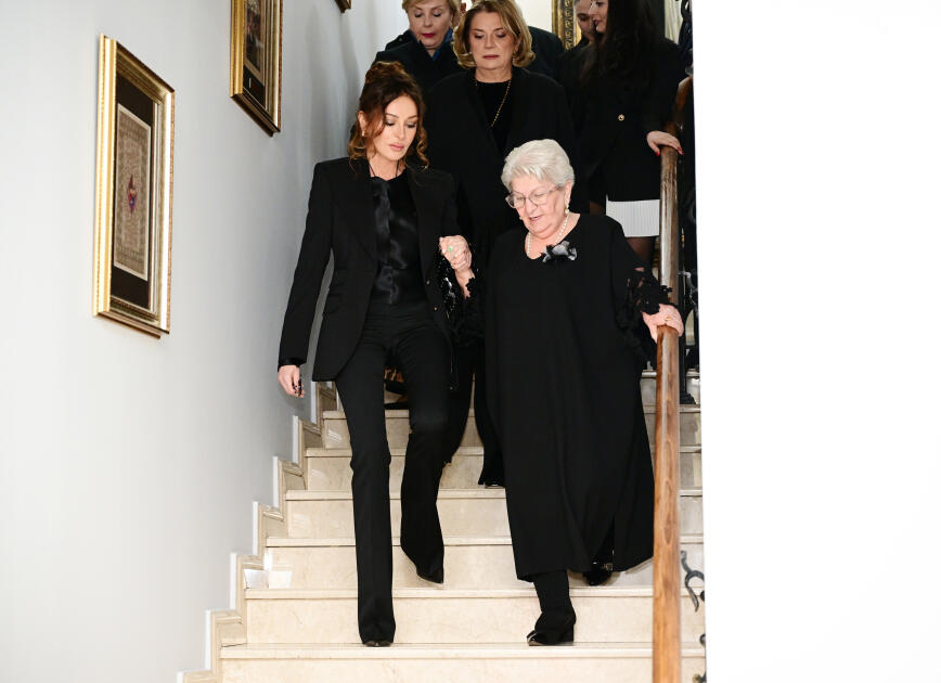 Первая леди Мехрибан Алиева ознакомилась в Тбилиси с Музеем азербайджанской культуры имени Мирзы Фатали Ахундзаде